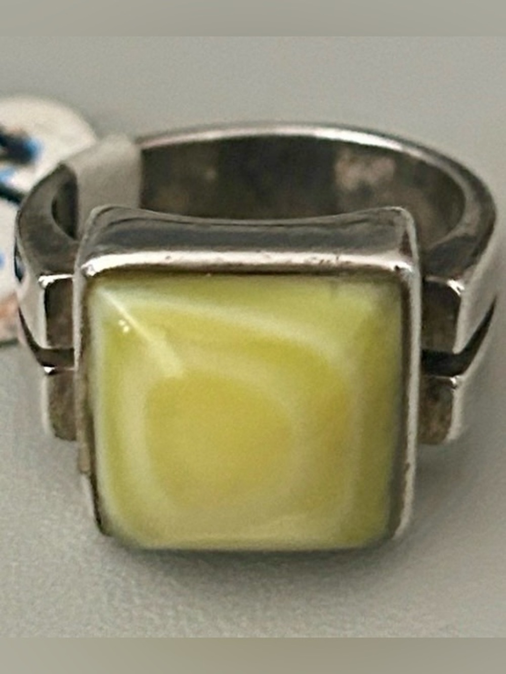Silpada .925 Sterling Silver Vintage Mother of Pearl Ring Size 6 Green #R1270